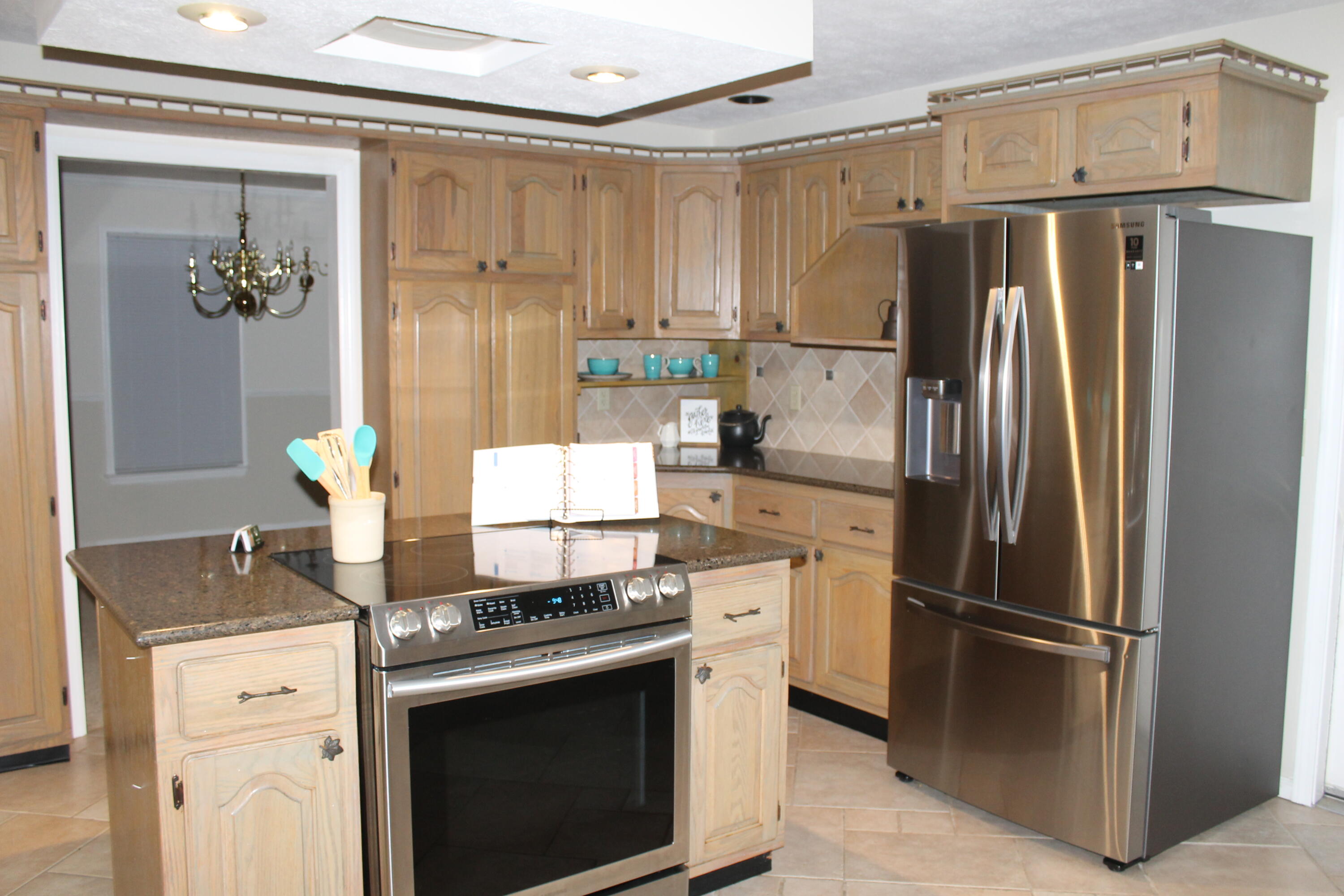 2098 Red House Road Richmond, KY 40475 - Photo 16 of 40 Main Kitchen