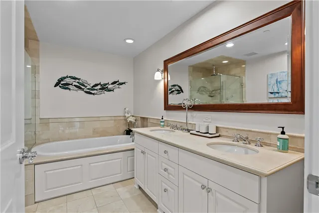 $5,500 | 1 Tower Drive, Unit 1503, Portsmouth, RI 02871