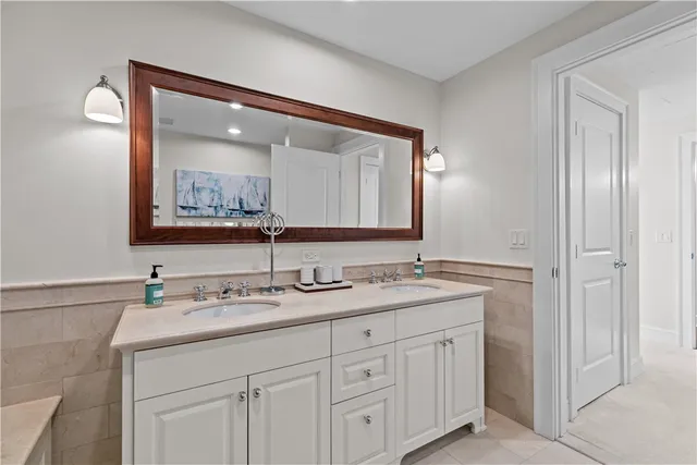 $5,500 | 1 Tower Drive, Unit 1503, Portsmouth, RI 02871