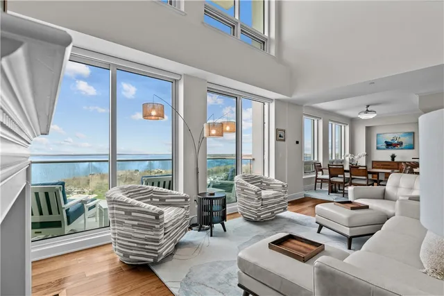 $5,500 | 1 Tower Drive, Unit 1503, Portsmouth, RI 02871