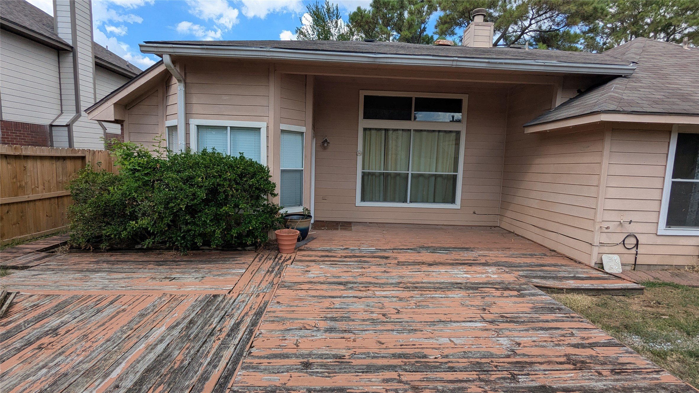 18319 North Willow Bluff Road Katy, TX 77449 - Photo 20 of 23 a front view of a house with a yard
