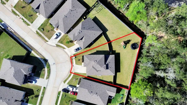 $2,890 | 10438 Plateau Pt Trail, Conroe, TX 77384