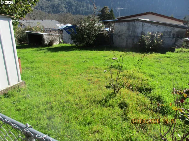 $180,000 | 751 Meadowood Drive, Winston, OR 97496