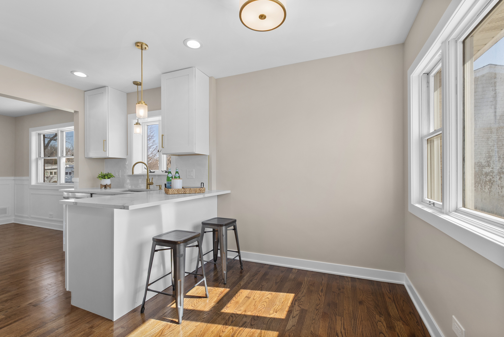 9027 27th Street Brookfield, IL 60513 - Photo 12 of 32