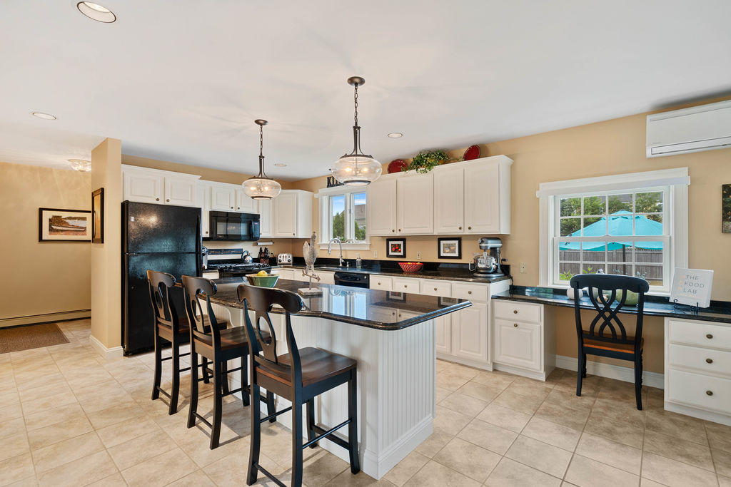 8 Coulthard Farms Road Scarborough, ME 04074 - Photo 4 of 46 016_8coulthardfarmsscarborough-16