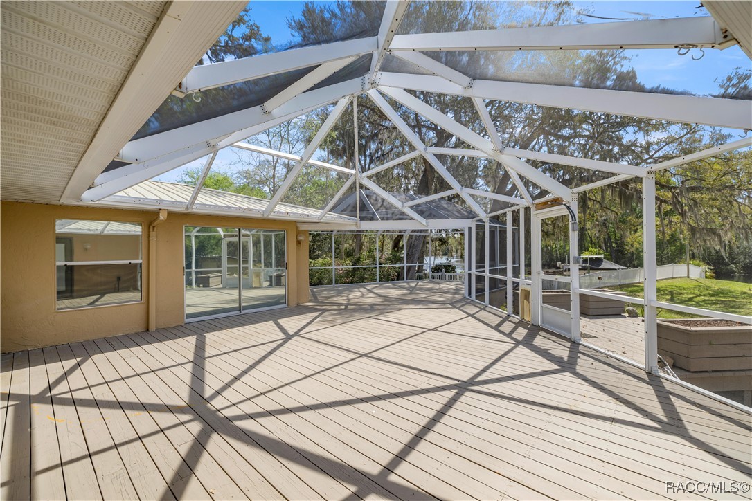 4817 Riverside Drive Yankeetown, FL 34498 - Photo 10 of 64