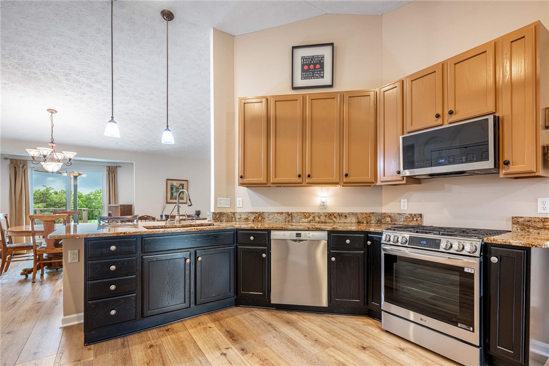 155 Keevers Point Springboro, OH 45066 - Photo 9 of 59