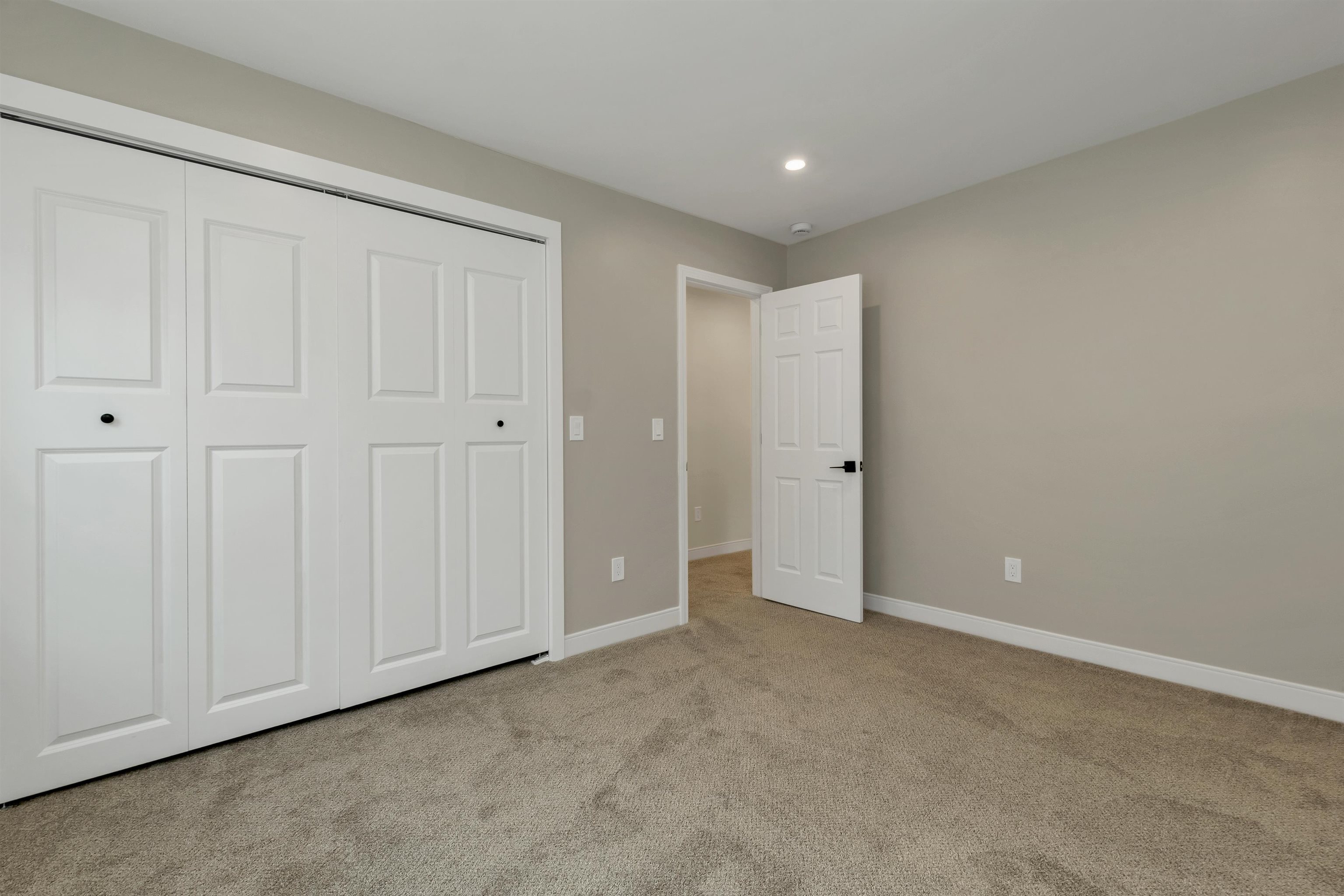 456 North State Street Concord, NH 03301 - Photo 31 of 49