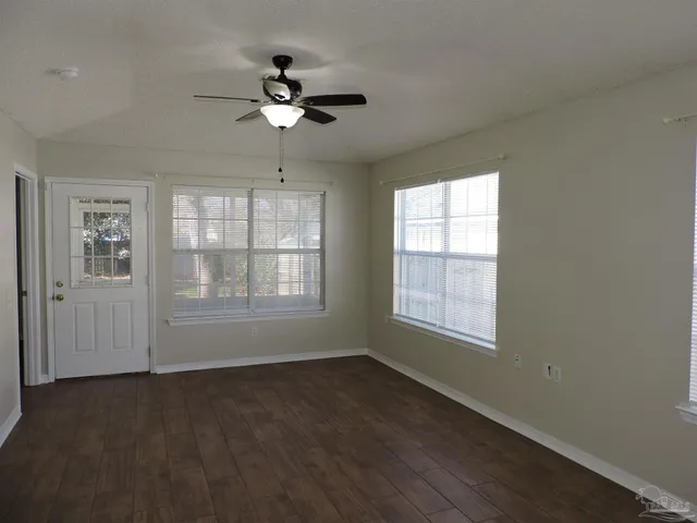 $1,395 | 4058 Glenway Drive, Pensacola, FL 32526