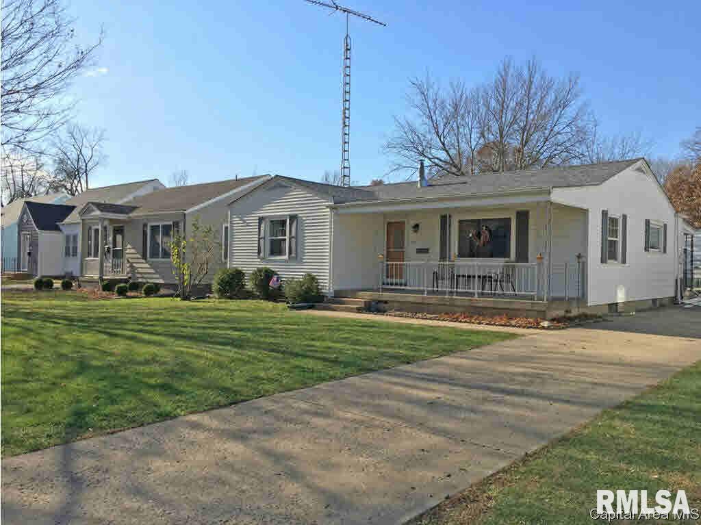 1913 North 22nd Street Springfield, IL 62702 - Photo 1 of 12