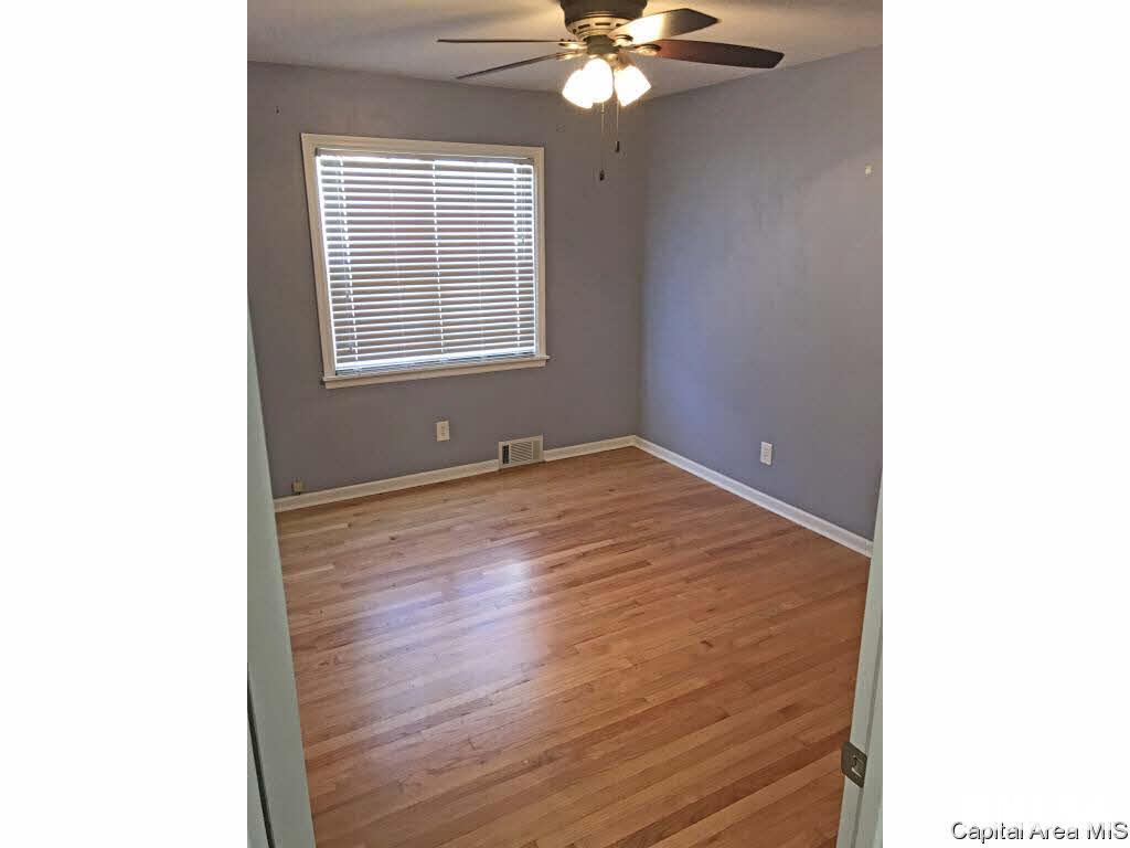 1913 North 22nd Street Springfield, IL 62702 - Photo 6 of 12