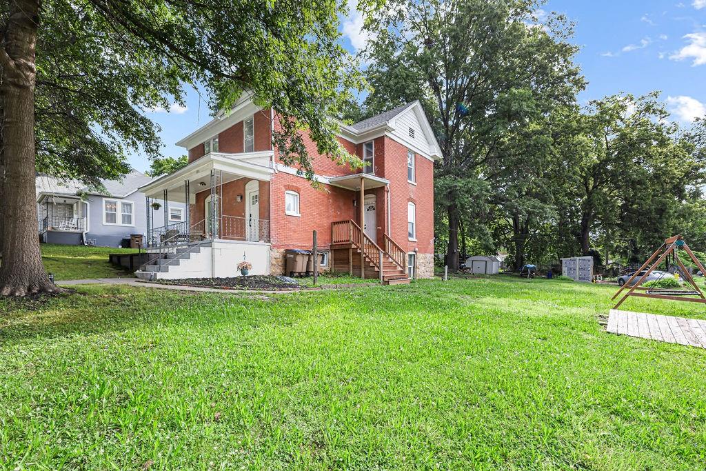 1016 North 10th Street Atchison, KS 66002 - Photo 3 of 33