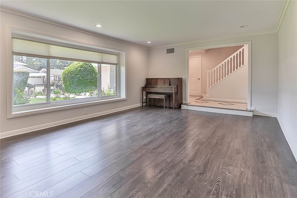 19051 Los Alimos Street Porter Ranch, CA 91326 - Photo 10 of 56