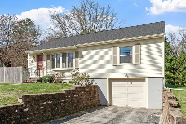 $440,000 | 156 Belknap Road, Hudson, NH 03051