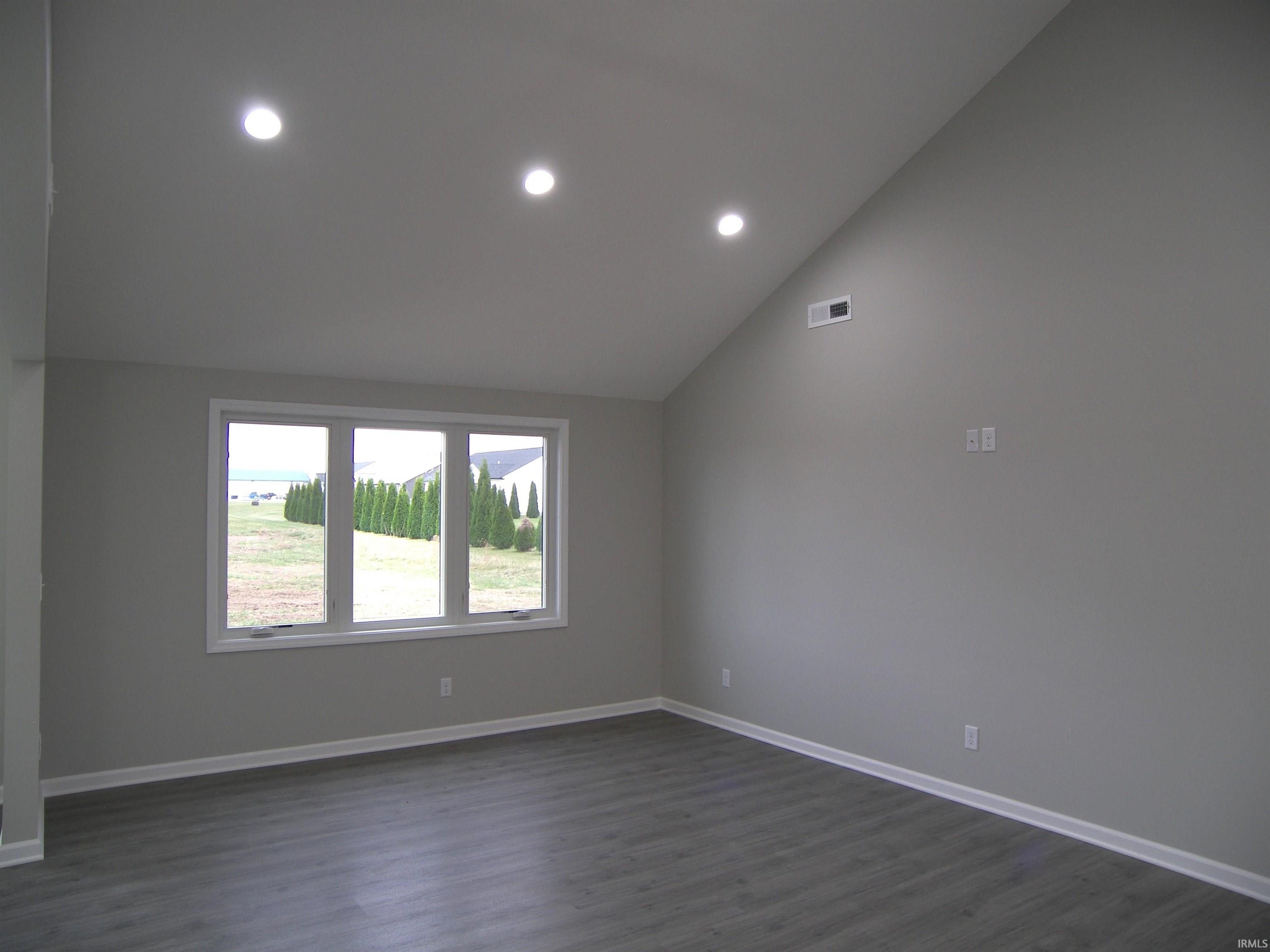 4886 North Cranbrook Road North Webster, IN 46555 - Photo 11 of 36