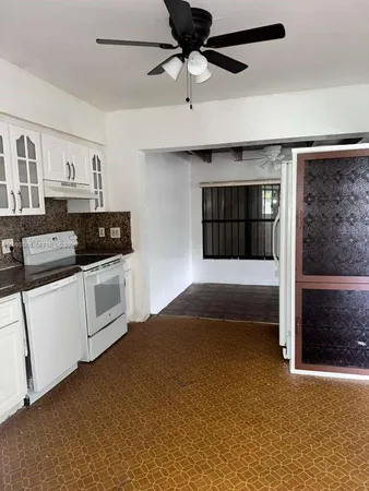 $3,750 | 576 Northwest 147th Street, Unit 576, Miami, FL 33168