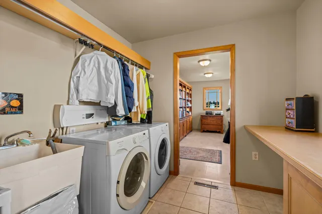 $925,000 | 6715 290th Street West, Northfield, MN 55057