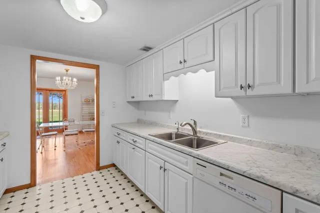 $925,000 | 6715 290th Street West, Northfield, MN 55057