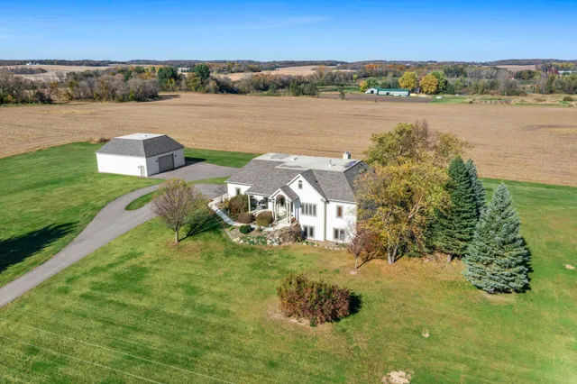 $925,000 | 6715 290th Street West, Northfield, MN 55057