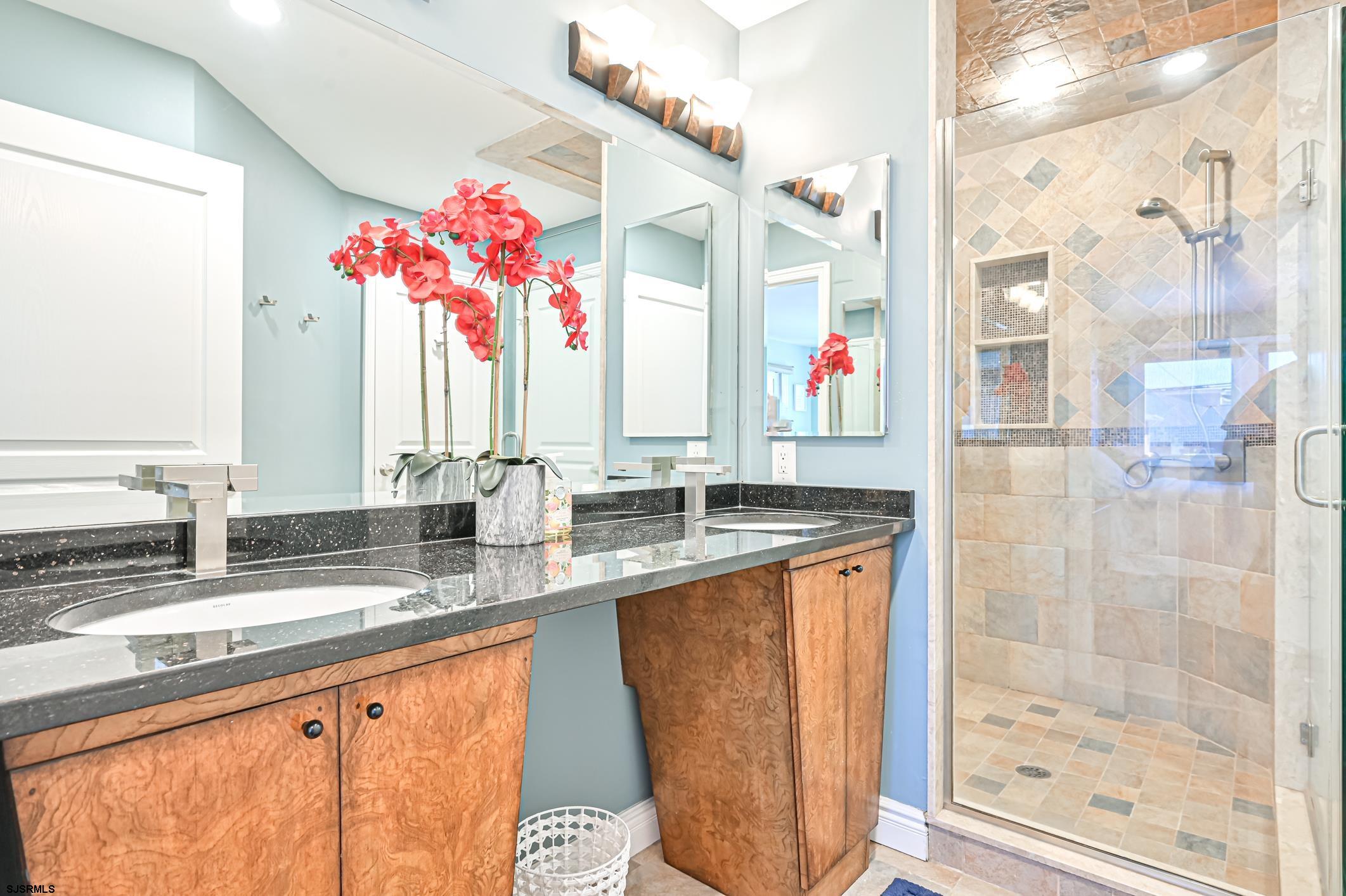 25 South 31st Avenue, Unit WINTER RENTAL Longport, NJ 08403 - Photo 13 of 46