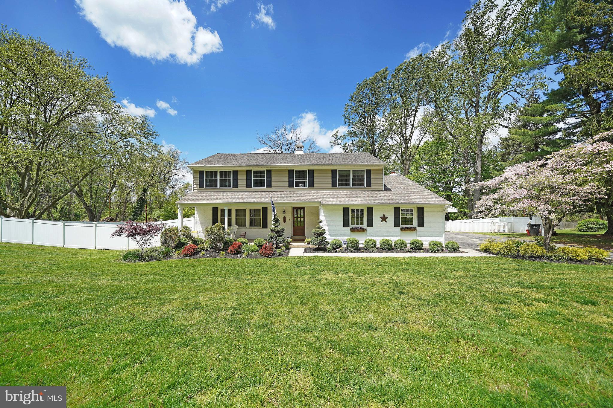 909 Cloverly Road Berwyn, PA 19312 - Photo 1 of 36