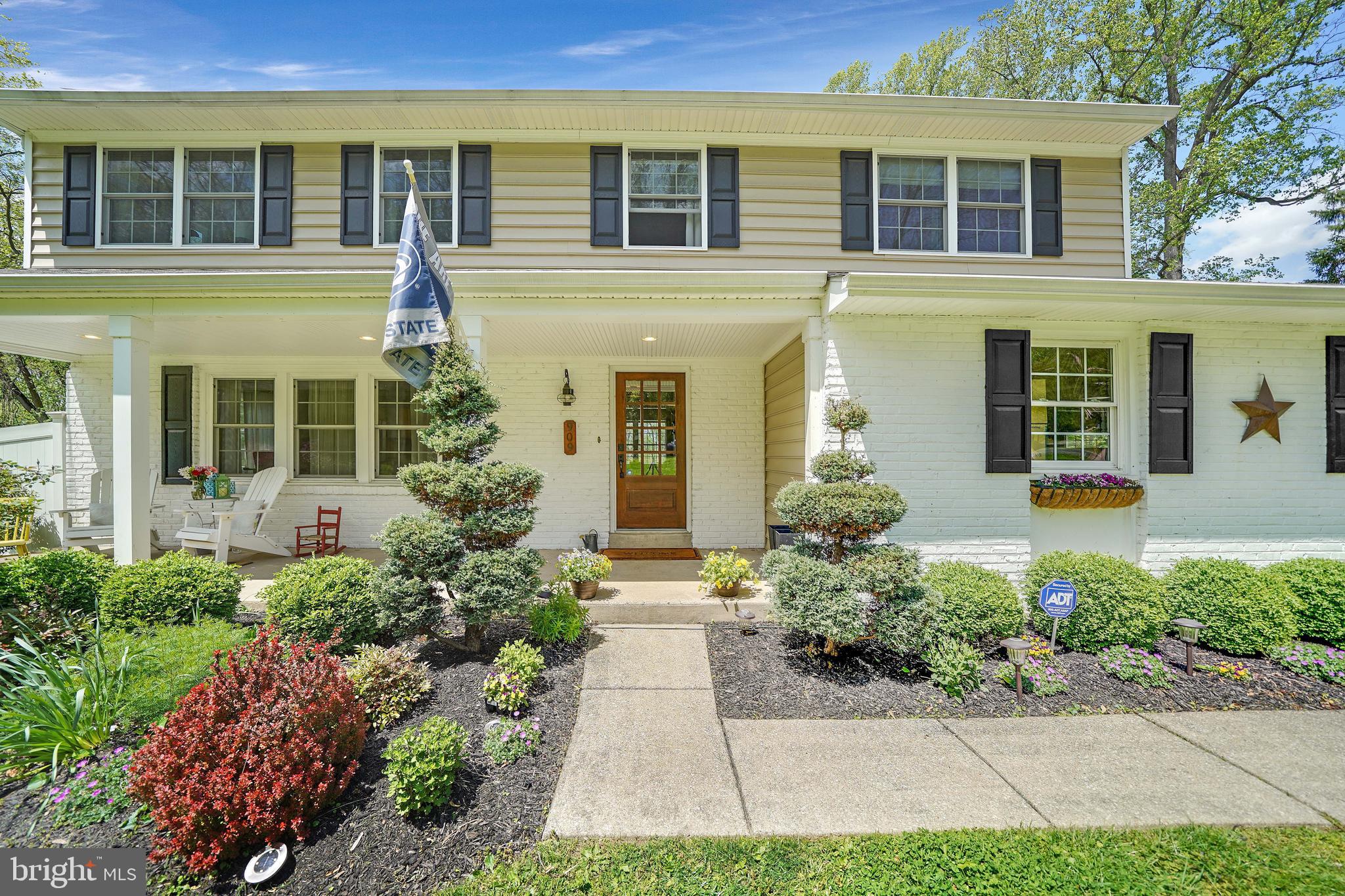 909 Cloverly Road Berwyn, PA 19312 - Photo 3 of 36