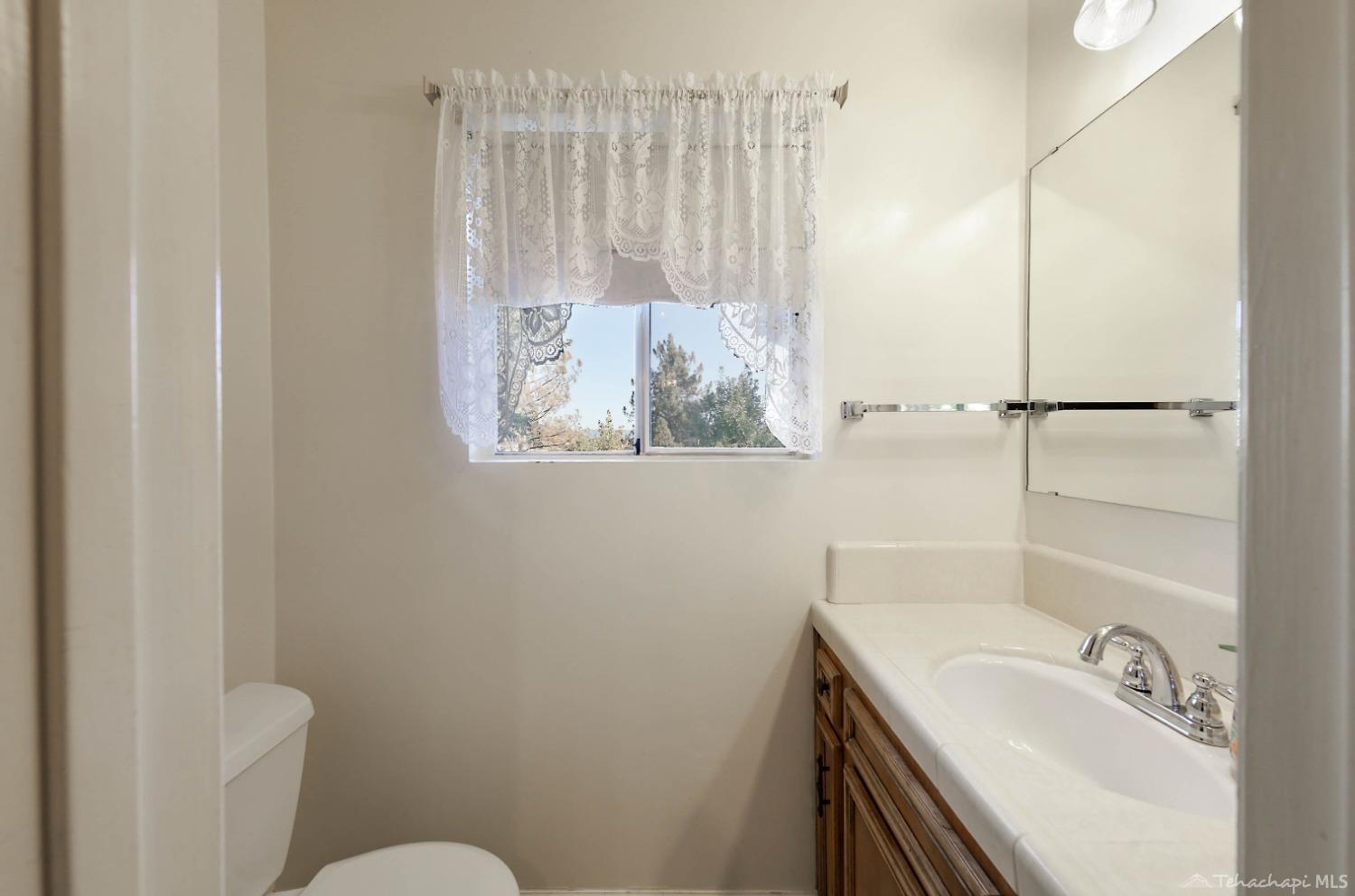 20748 Old Town Road Tehachapi, CA 93561 - Photo 15 of 30 Gallery Image 15