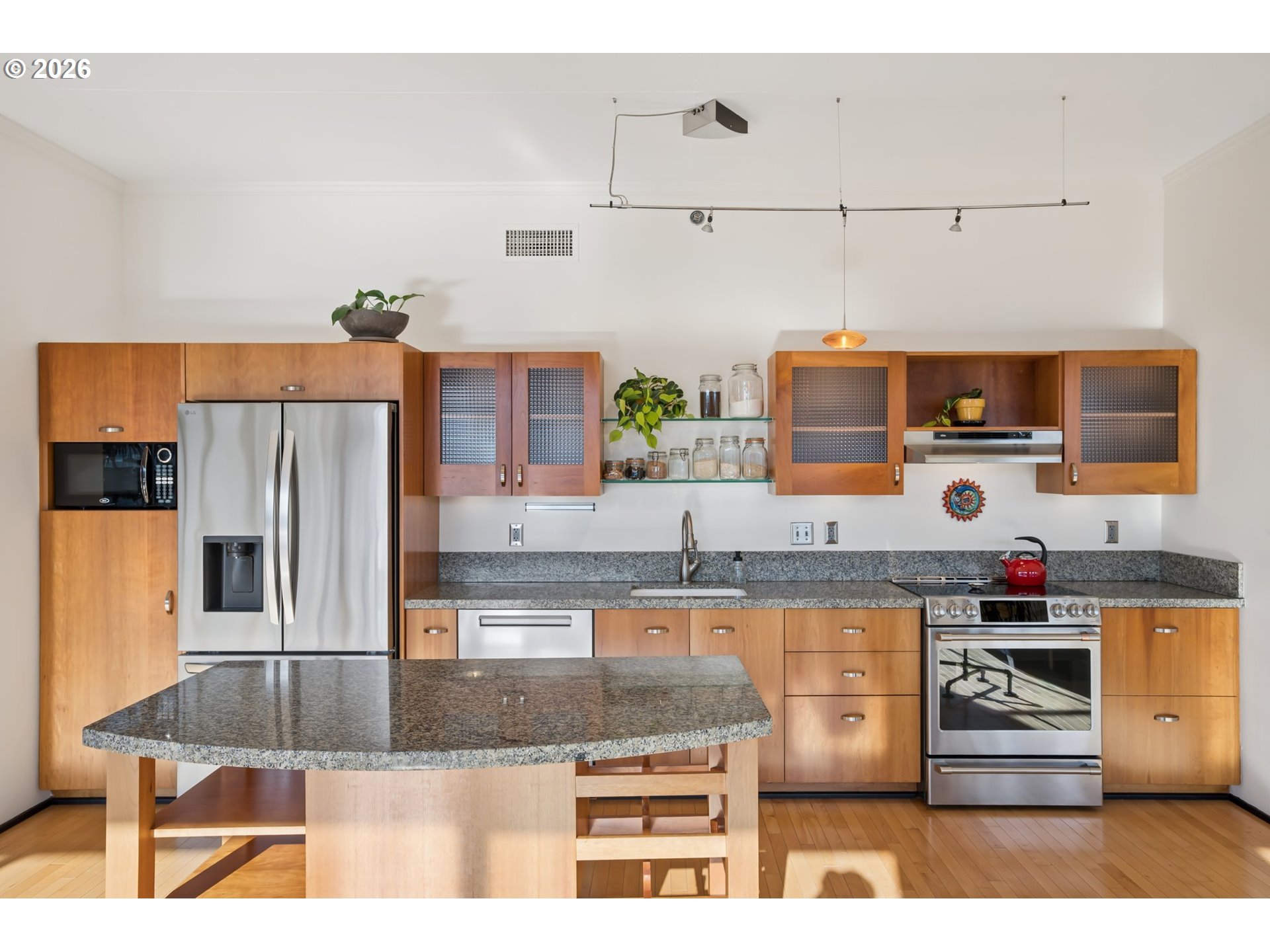 333 Northwest 9th Avenue, Unit 1015 Portland, OR 97209 - Photo 16 of 36
