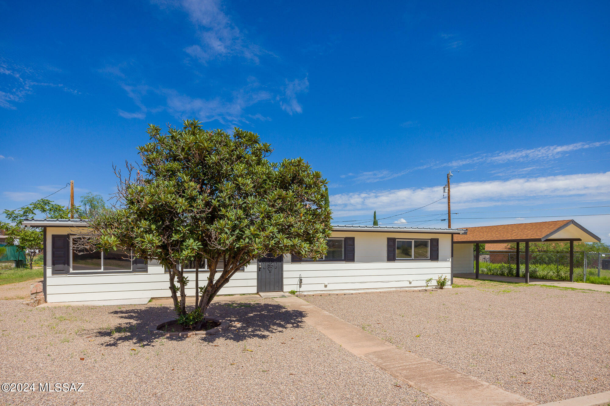 660 High Street Benson, AZ 85602 - Photo 3 of 24