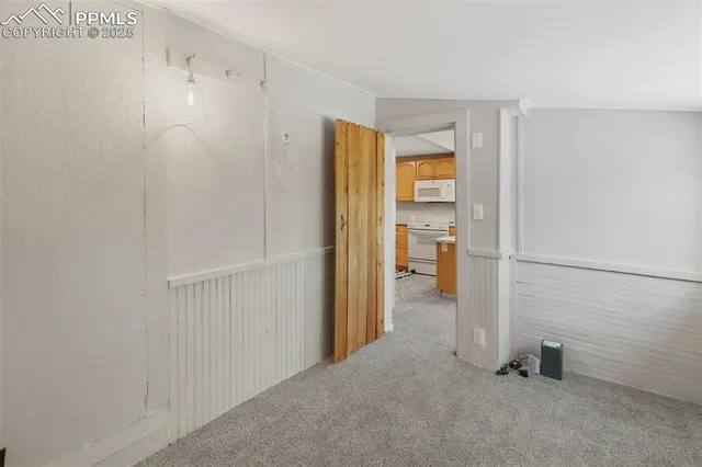 an empty room with window