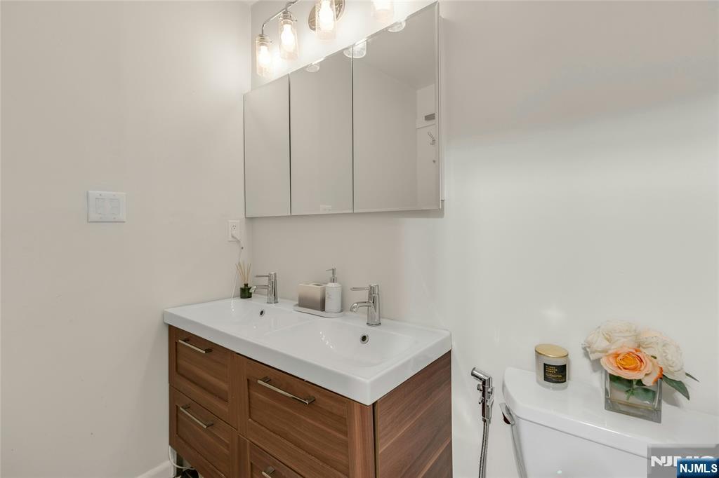 6 Horizon Road, Unit 411 Fort Lee, NJ 07024 - Photo 21 of 35