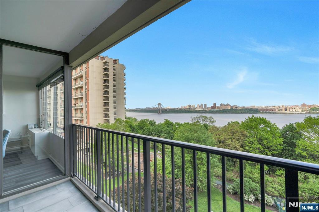 6 Horizon Road, Unit 411 Fort Lee, NJ 07024 - Photo 25 of 35