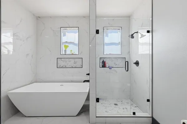 $675,000 | 12523 County Road 2138, Kemp, TX 75143