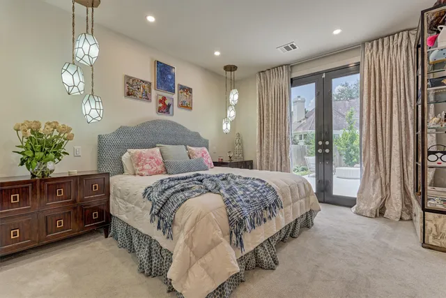 $1,850,000 | 15 Atrium Woods Court, The Woodlands, TX 77381