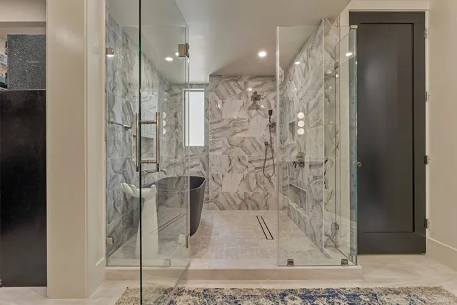 $1,850,000 | 15 Atrium Woods Court, The Woodlands, TX 77381