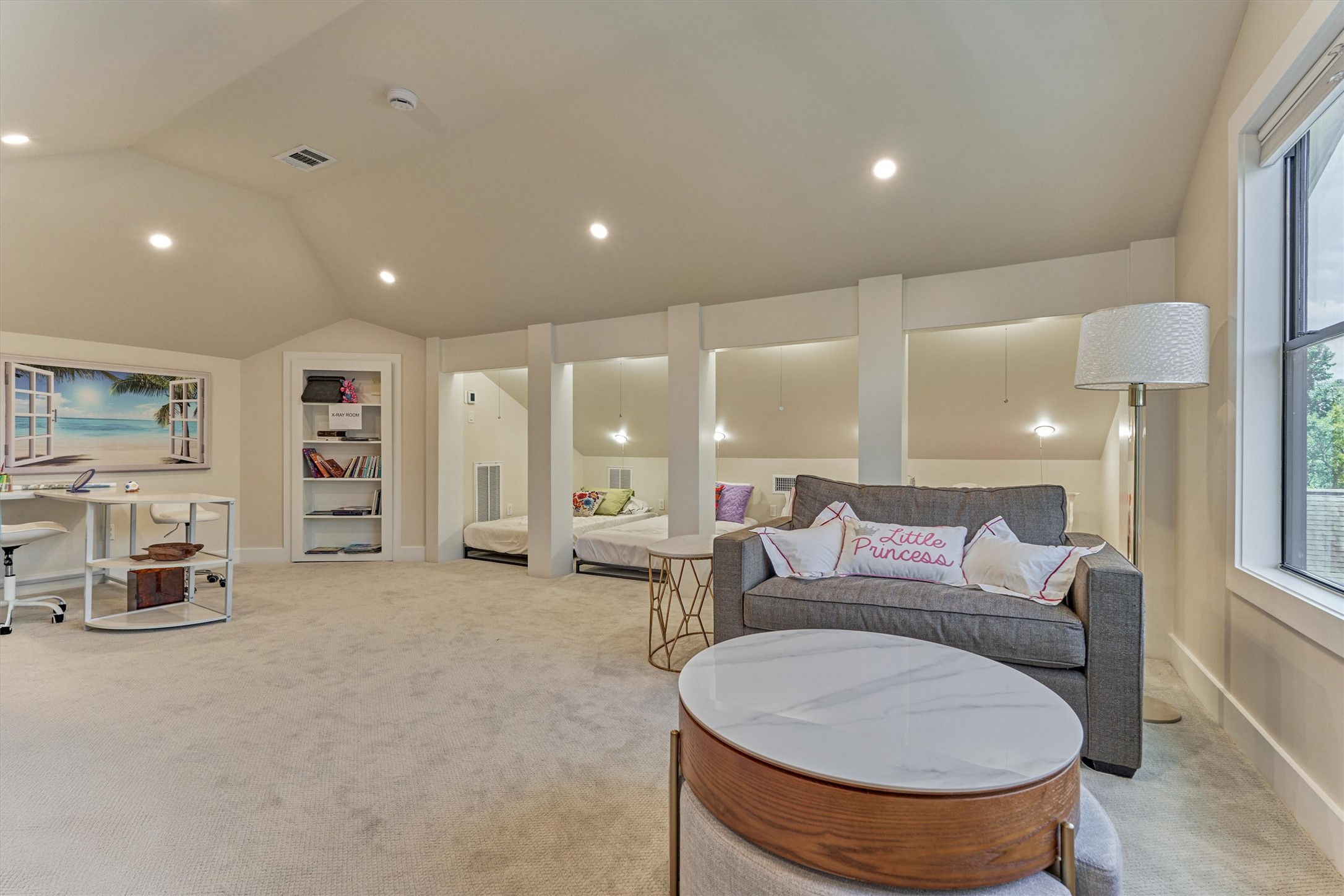 15 Atrium Woods Court The Woodlands, TX 77381 - Photo 42 of 50 a room with furniture and window