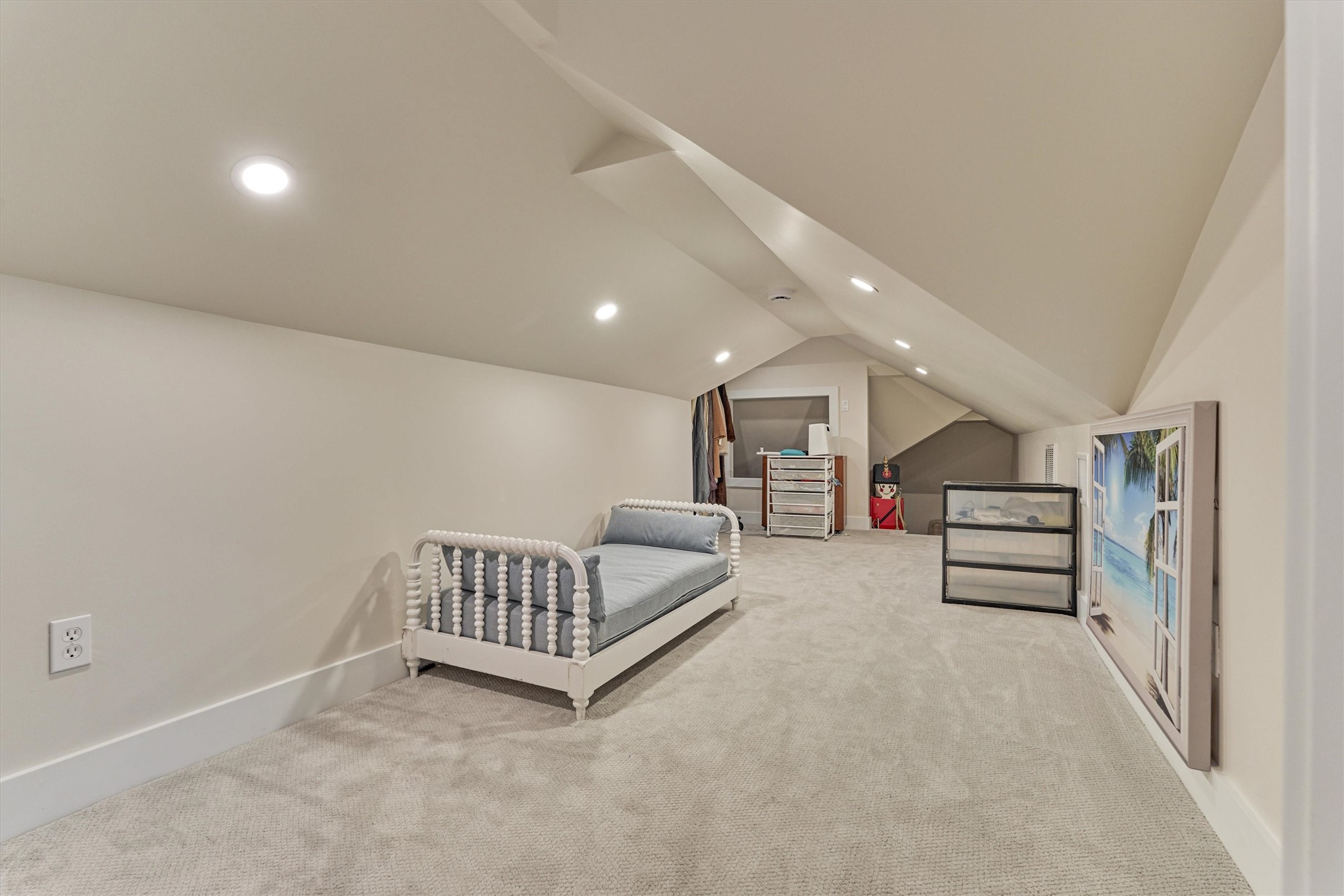 15 Atrium Woods Court The Woodlands, TX 77381 - Photo 43 of 50 a view of livingroom with furniture
