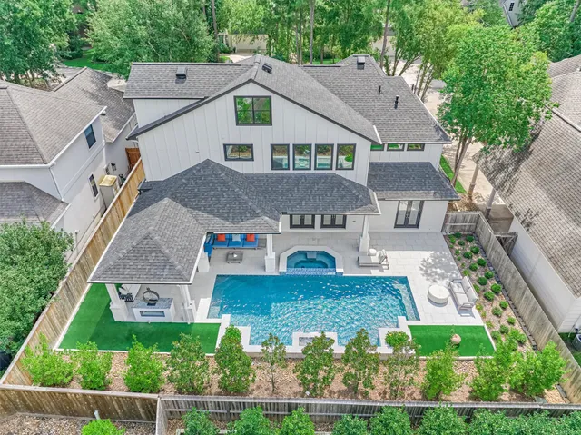 $1,850,000 | 15 Atrium Woods Court, The Woodlands, TX 77381