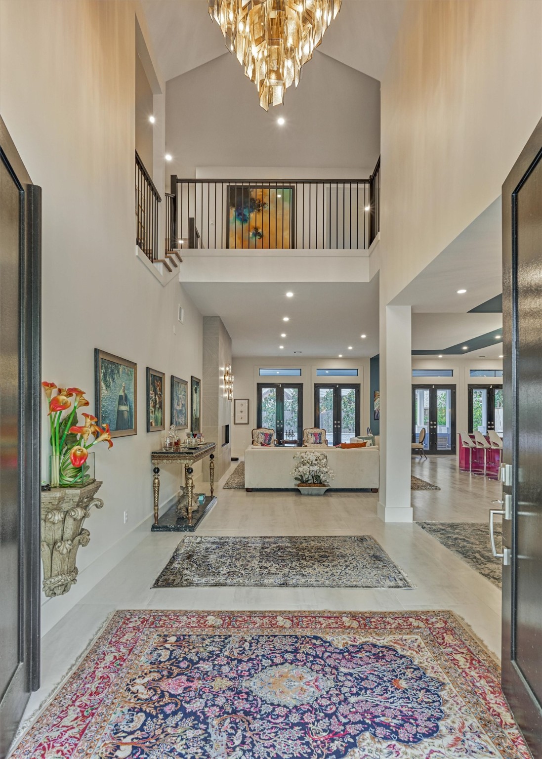 15 Atrium Woods Court The Woodlands, TX 77381 - Photo 6 of 50 a view of an entryway of the house