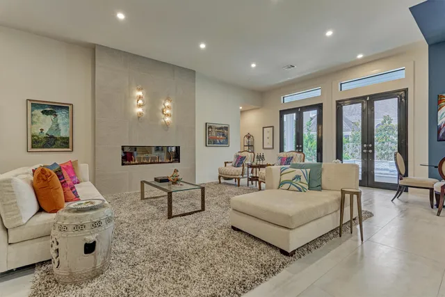 $1,850,000 | 15 Atrium Woods Court, The Woodlands, TX 77381