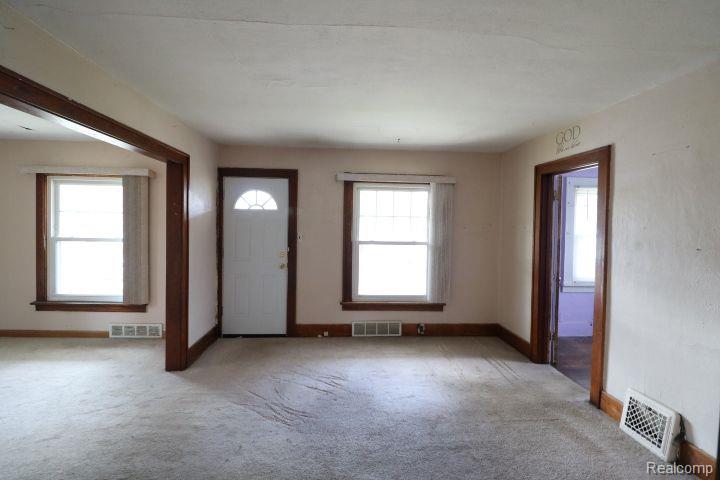 3917 Red Arrow Road Flint, MI 48507 - Photo 4 of 12