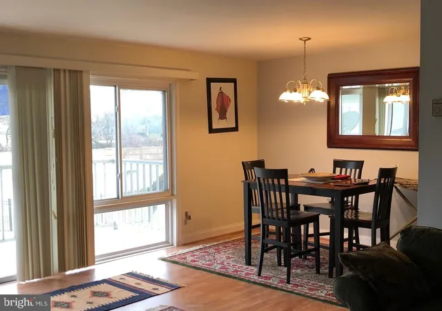 $84,900 | 1001 Chillum Road, Unit 312, Hyattsville, MD 20782