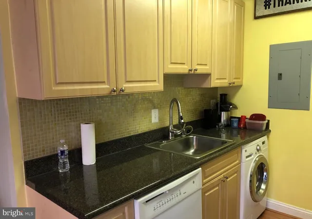 $84,900 | 1001 Chillum Road, Unit 312, Hyattsville, MD 20782