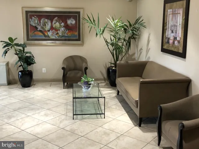 $84,900 | 1001 Chillum Road, Unit 312, Hyattsville, MD 20782