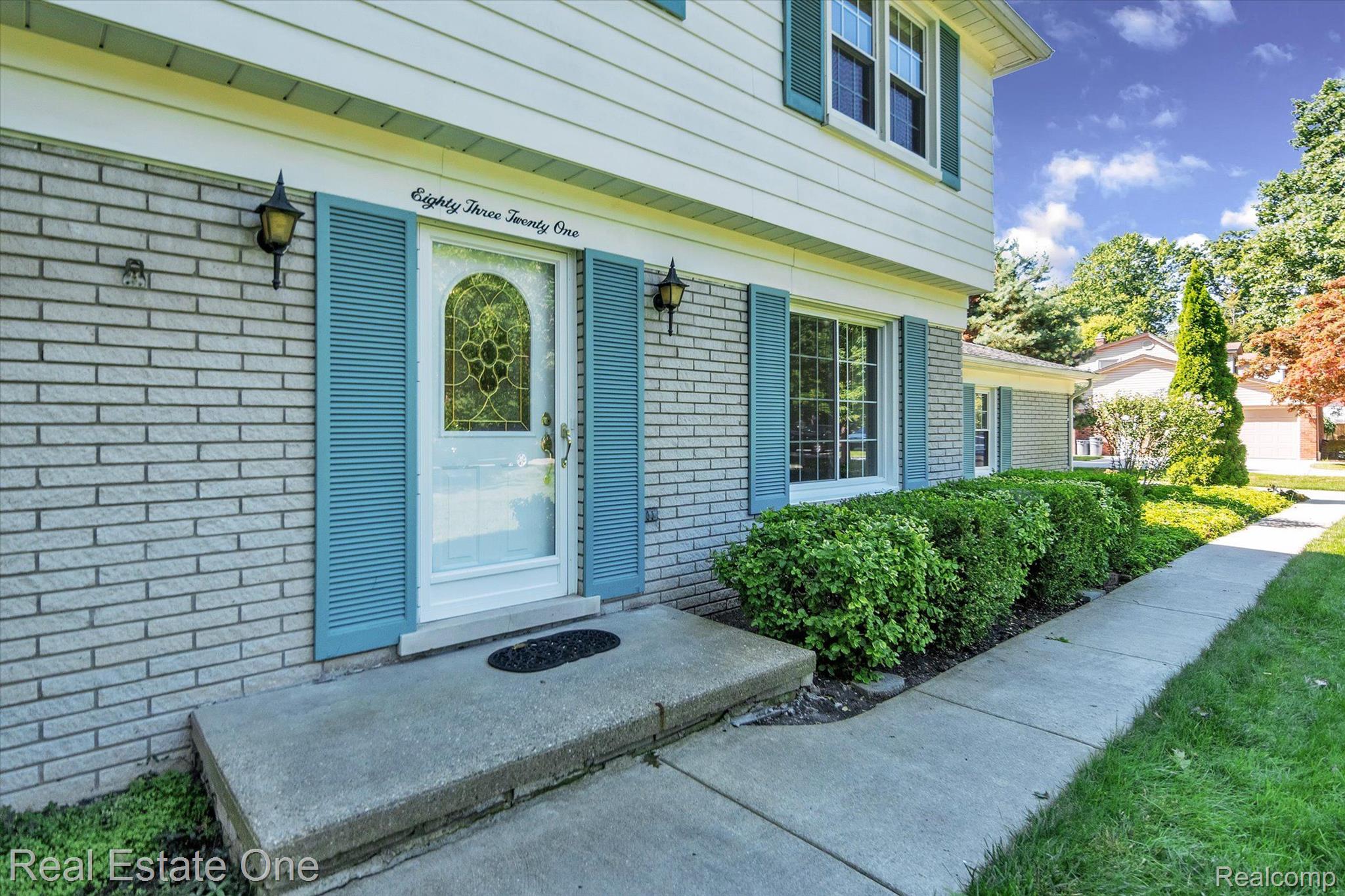 8321 Ferry Road Grosse Ile, MI 48138 - Photo 4 of 49