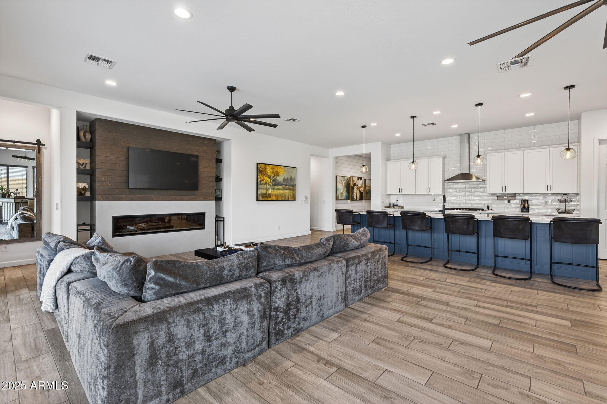 2858 East Spring Wheat Lane Gilbert, AZ 85296 - Photo 6 of 48 7-web-or-mls-2858 E Spring Wheat Ct, Gil