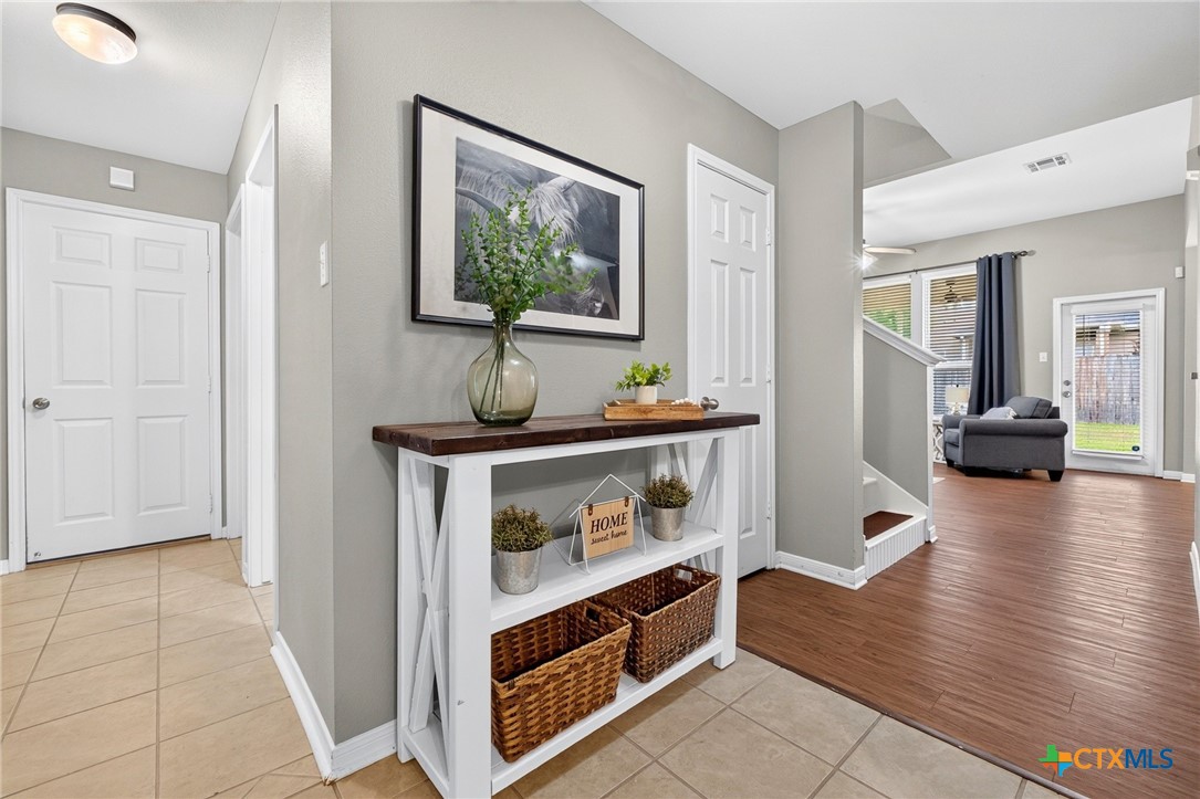 7720 Redbrush Temple, TX 76502 - Photo 2 of 23 Foyer/entrance
