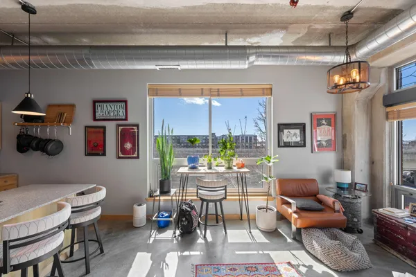 $2,695 | 710 North 4th Street, Unit 300, Minneapolis, MN 55401