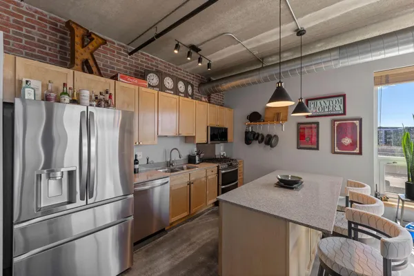 $2,695 | 710 North 4th Street, Unit 300, Minneapolis, MN 55401