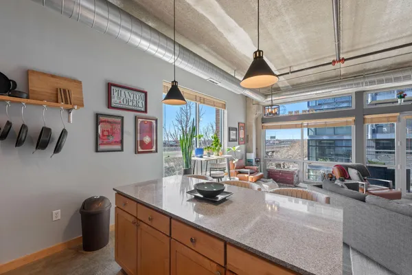 $2,695 | 710 North 4th Street, Unit 300, Minneapolis, MN 55401